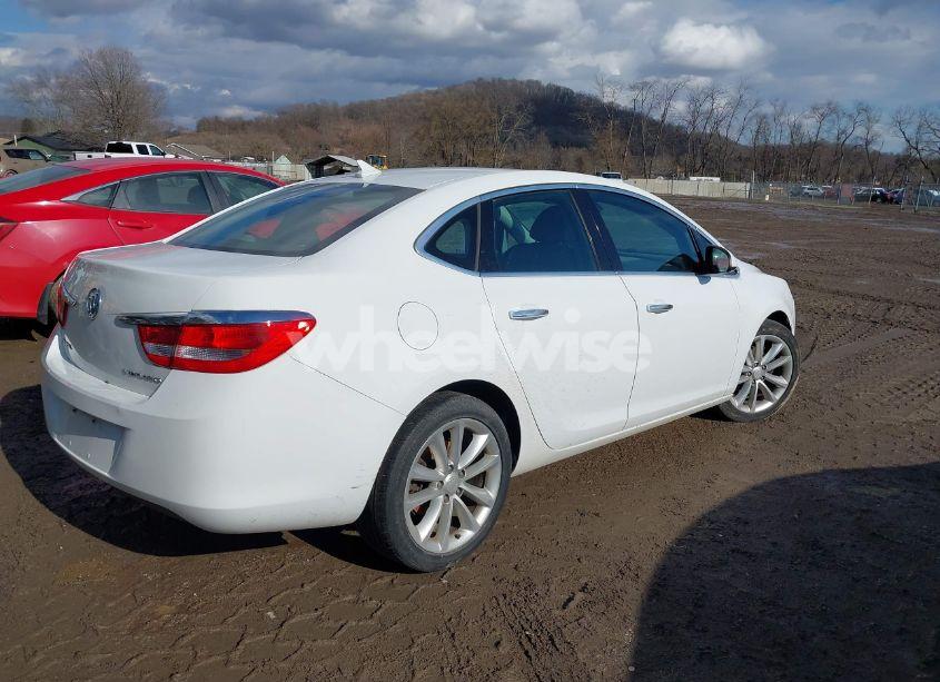 Photo 4 of 2013 Buick Verano (VIN 1G4PP5SK8D4136893)