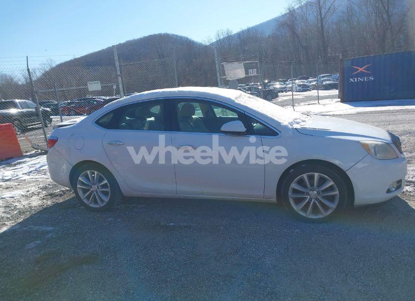 Photo 13 of 2013 Buick Verano (VIN 1G4PP5SK8D4146016)