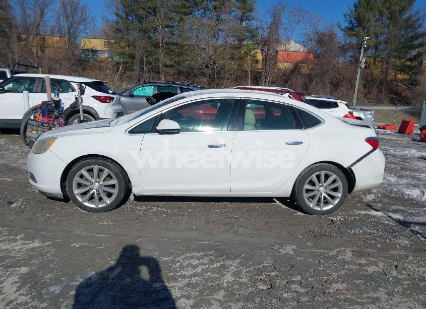 Photo 14 of 2013 Buick Verano (VIN 1G4PP5SK8D4146016)