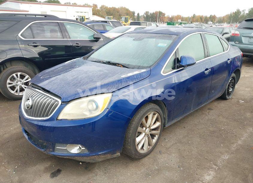 Photo 2 of 2013 Buick Verano (VIN 1G4PP5SK8D4160725)