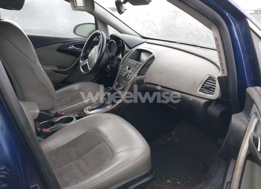 Photo 5 of 2013 Buick Verano (VIN 1G4PP5SK8D4160725)