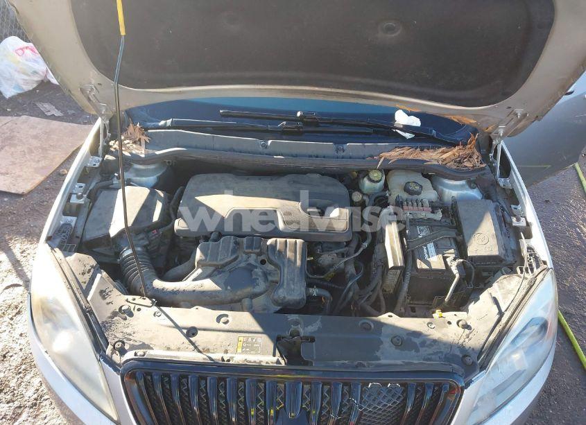 Photo 10 of 2013 Buick Verano (VIN 1G4PP5SK8D4181719)