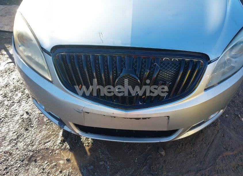 Photo 6 of 2013 Buick Verano (VIN 1G4PP5SK8D4181719)