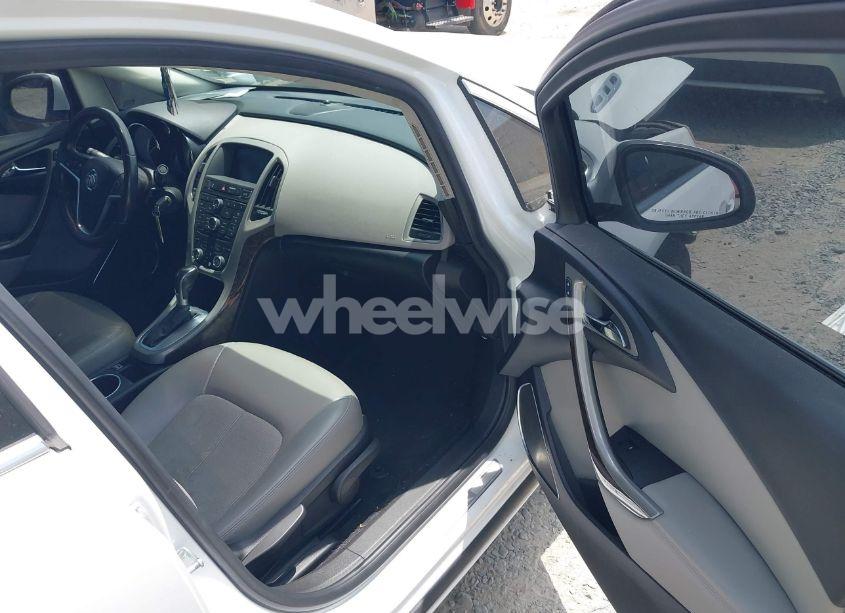 Photo 5 of 2012 Buick Verano (VIN 1G4PP5SK9C4177192)