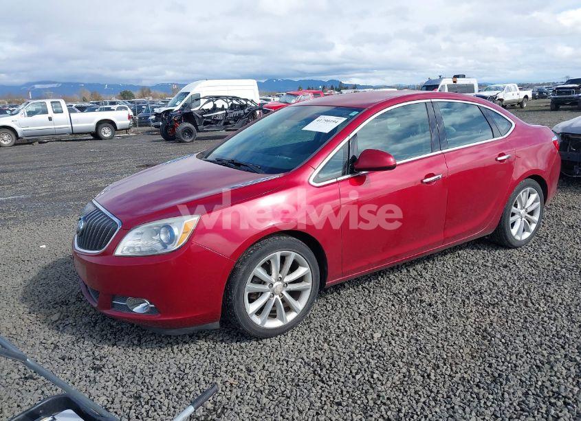 Photo 2 of 2013 Buick Verano (VIN 1G4PP5SK9D4122520)
