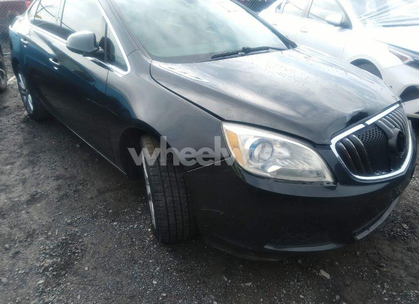 2015 Buick Verano (VIN 1G4PP5SK9F4210311) main photo