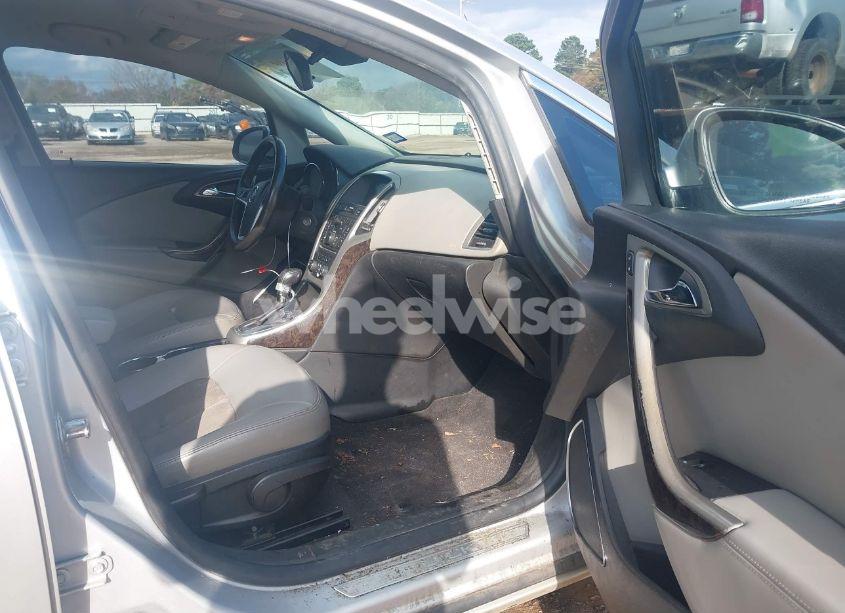 Photo 5 of 2012 Buick Verano (VIN 1G4PP5SKXC4128048)