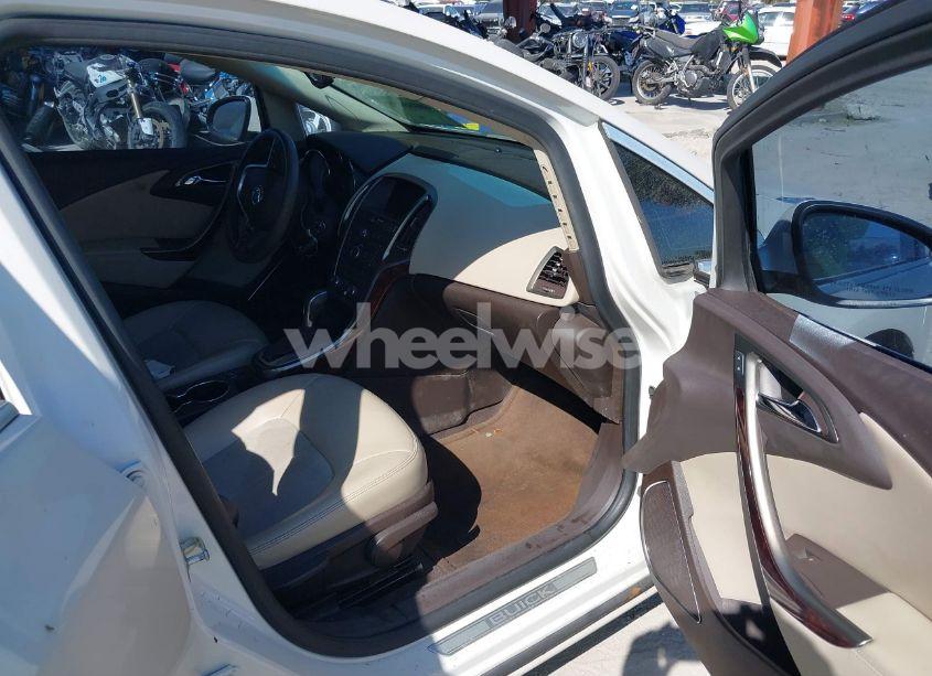 Photo 5 of 2012 Buick Verano (VIN 1G4PP5SKXC4217215)