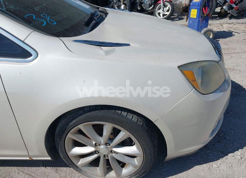 Photo 6 of 2012 Buick Verano (VIN 1G4PP5SKXC4217215)
