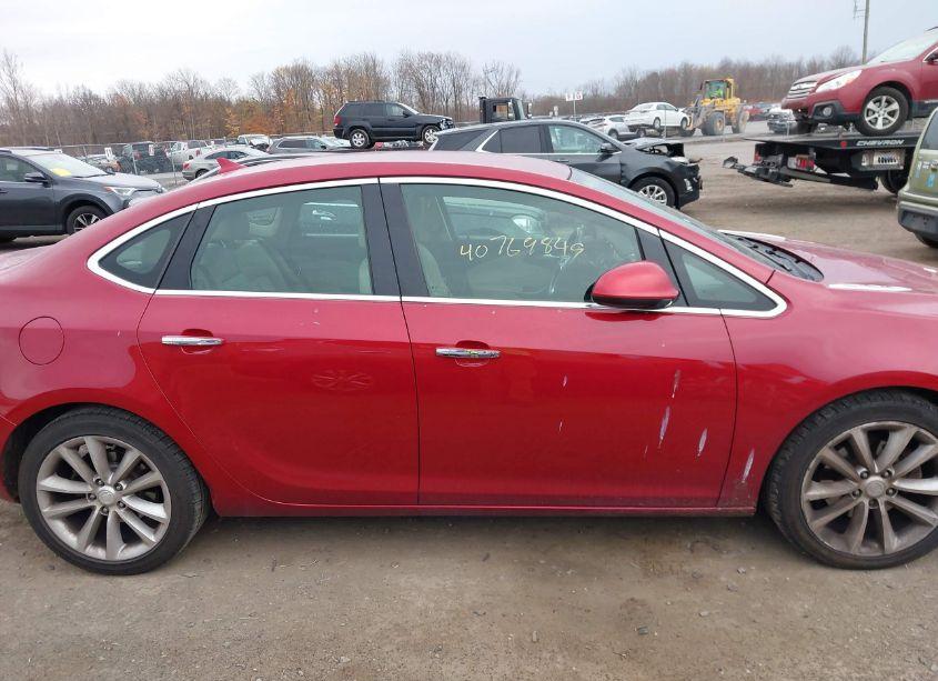 Photo 13 of 2013 Buick Verano (VIN 1G4PP5SKXD4138614)