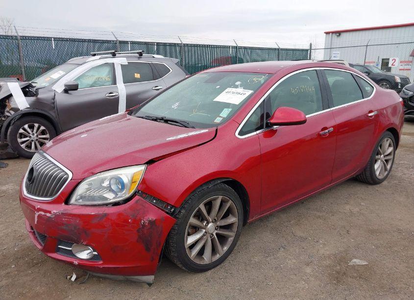 Photo 2 of 2013 Buick Verano (VIN 1G4PP5SKXD4138614)