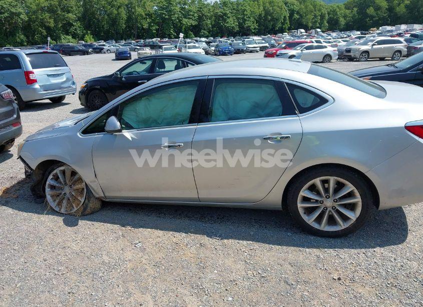 Photo 15 of 2014 Buick Verano (VIN 1G4PP5SKXE4109616)