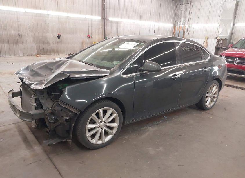 Photo 2 of 2014 Buick Verano (VIN 1G4PP5SKXE4145855)