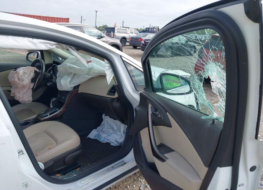 Photo 5 of 2014 Buick Verano CONVENIENCE GROUP (VIN 1G4PR5SK5E4142405)