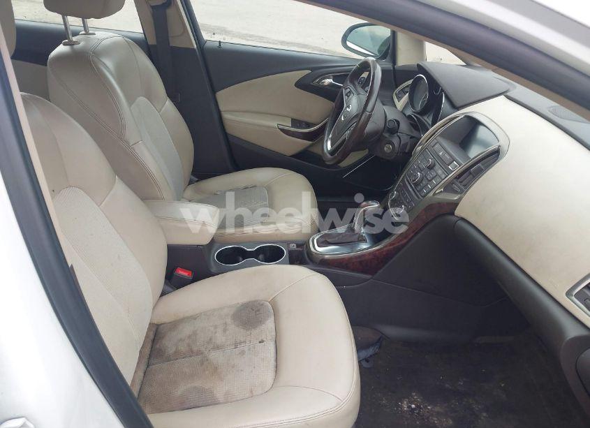 Photo 5 of 2017 Buick Verano SPORT TOURING (VIN 1G4PR5SK7H4101472)