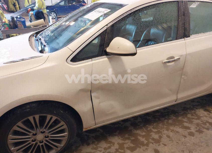 Photo 6 of 2013 Buick Verano LEATHER GROUP (VIN 1G4PS5SK0D4138636)