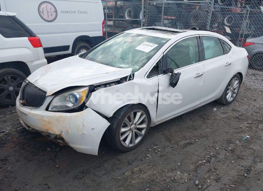 Photo 2 of 2014 Buick Verano LEATHER GROUP (VIN 1G4PS5SK0E4233635)