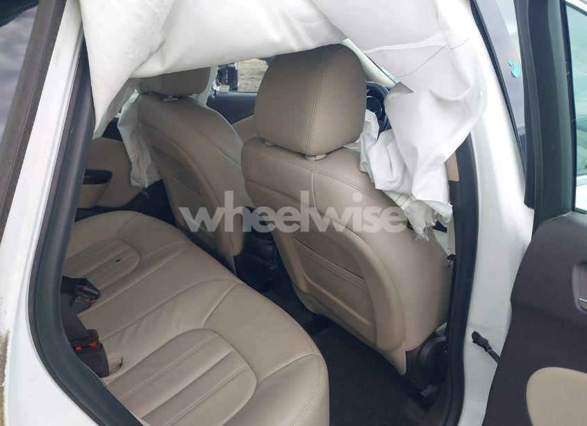 Photo 8 of 2014 Buick Verano LEATHER GROUP (VIN 1G4PS5SK0E4233635)