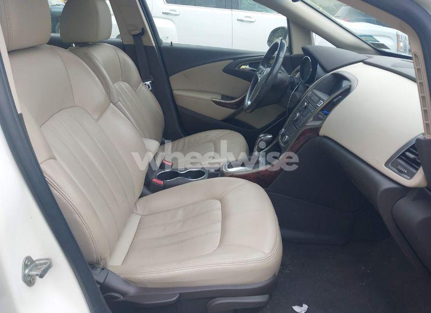Photo 5 of 2013 Buick Verano LEATHER GROUP (VIN 1G4PS5SK2D4137245)
