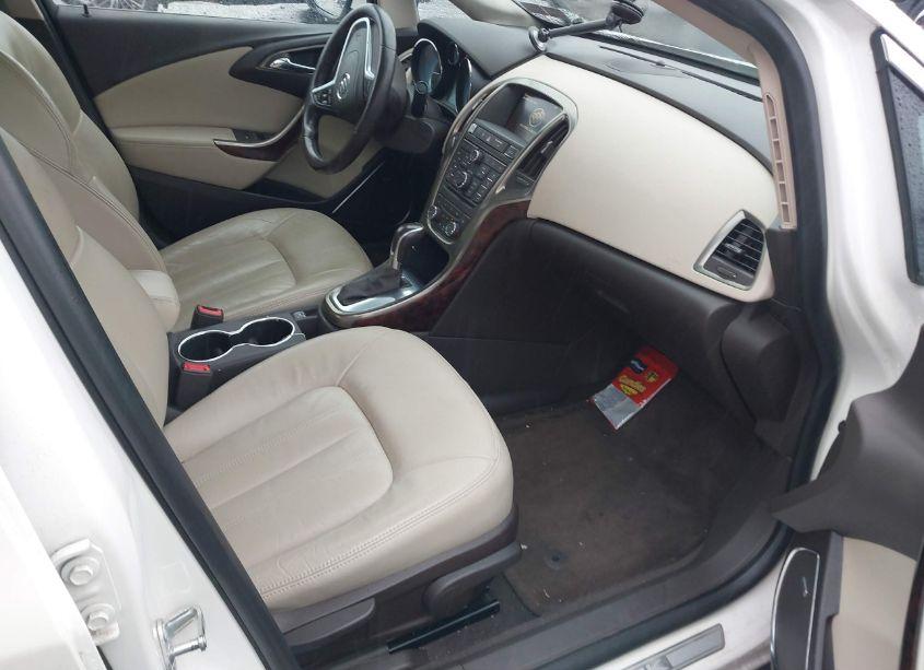 Photo 5 of 2014 Buick Verano LEATHER GROUP (VIN 1G4PS5SK2E4218053)