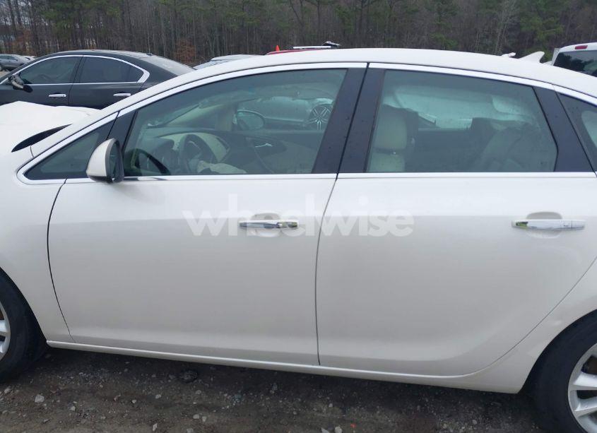 Photo 14 of 2013 Buick Verano LEATHER GROUP (VIN 1G4PS5SK3D4105310)