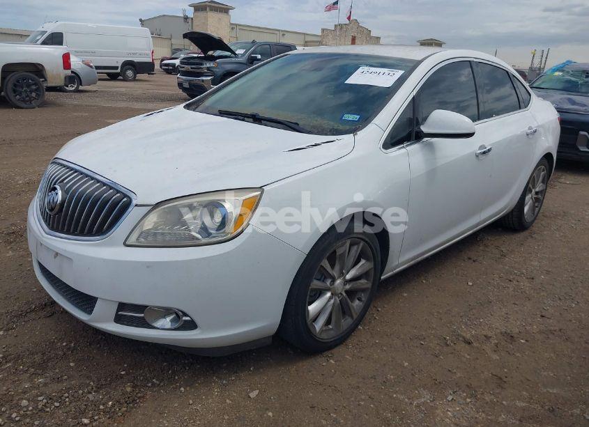 Photo 2 of 2014 Buick Verano LEATHER GROUP (VIN 1G4PS5SK3E4197181)