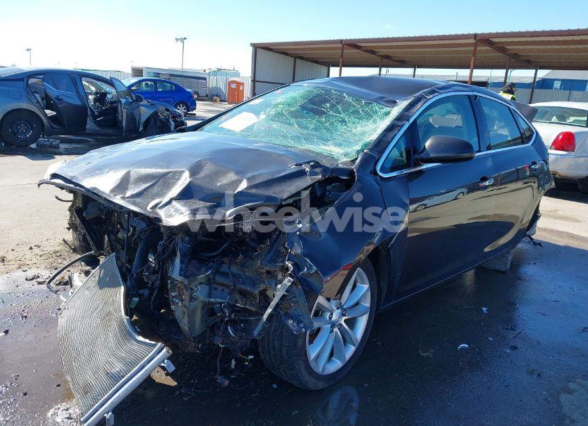 Photo 2 of 2014 Buick Verano LEATHER GROUP (VIN 1G4PS5SK4E4175786)