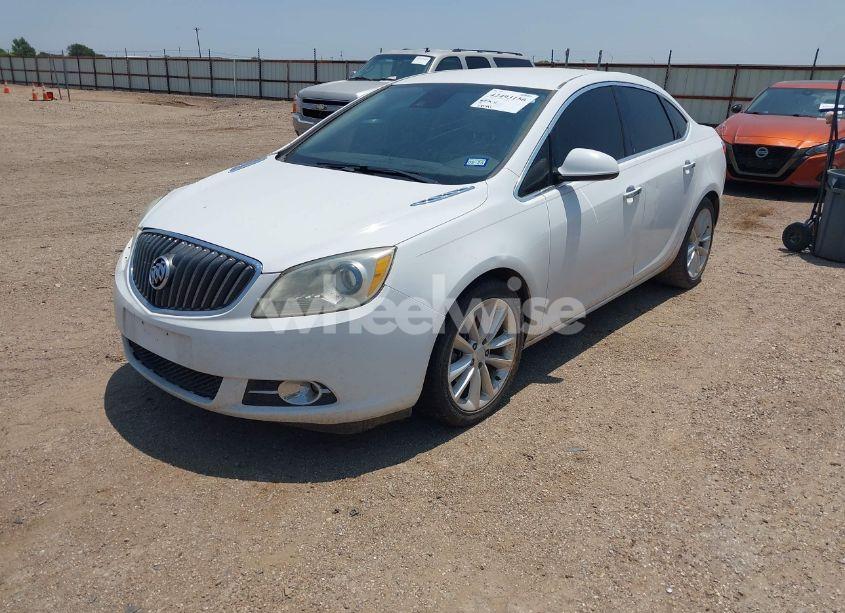 Photo 2 of 2014 Buick Verano LEATHER GROUP (VIN 1G4PS5SK4E4222573)