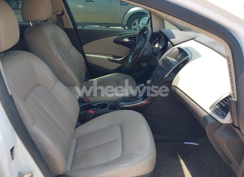 Photo 5 of 2014 Buick Verano LEATHER GROUP (VIN 1G4PS5SK4E4222573)