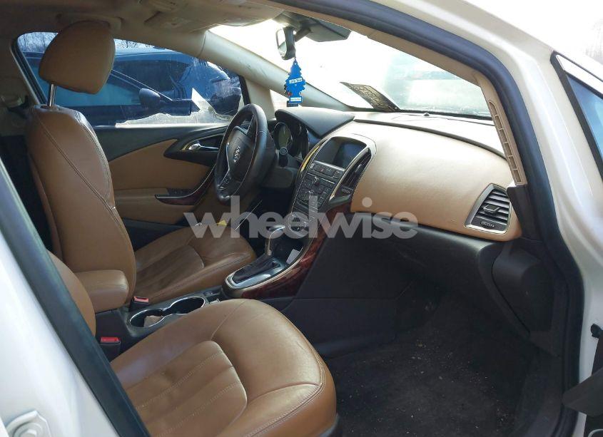 Photo 5 of 2013 Buick Verano LEATHER GROUP (VIN 1G4PS5SK5D4101954)