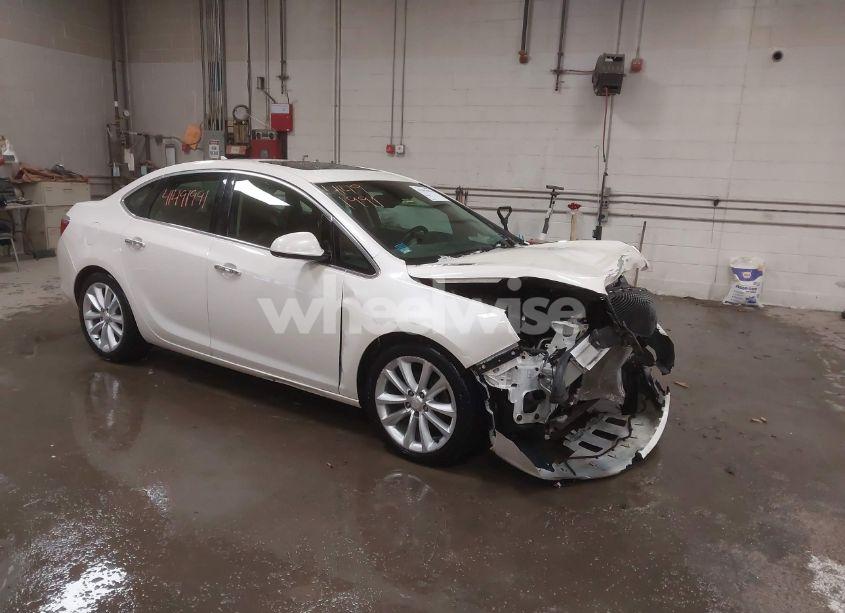 2013 Buick Verano LEATHER GROUP (VIN 1G4PS5SK6D4232827) main photo