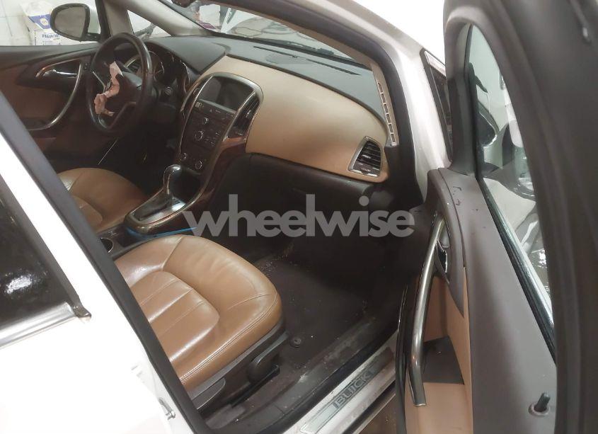 Photo 5 of 2013 Buick Verano LEATHER GROUP (VIN 1G4PS5SK6D4232827)