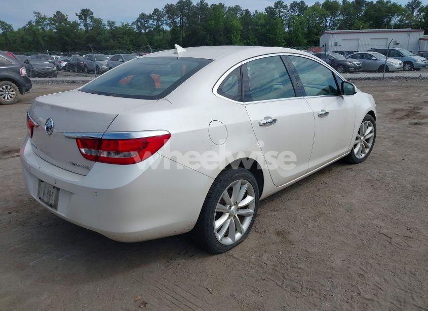 Photo 4 of 2014 Buick Verano LEATHER GROUP (VIN 1G4PS5SK8E4142340)