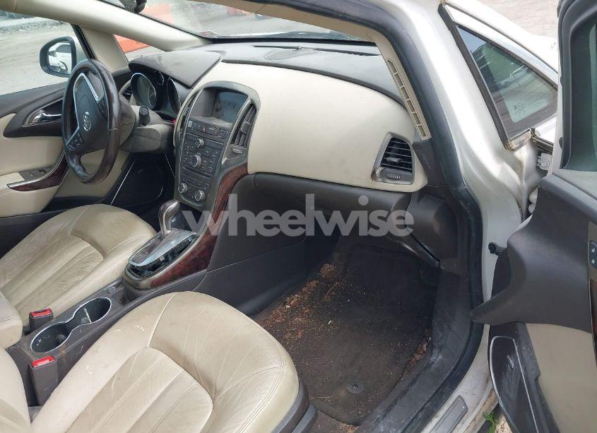 Photo 5 of 2014 Buick Verano LEATHER GROUP (VIN 1G4PS5SK8E4142340)