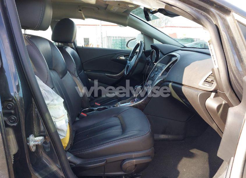 Photo 5 of 2014 Buick Verano LEATHER GROUP (VIN 1G4PS5SK8E4209003)