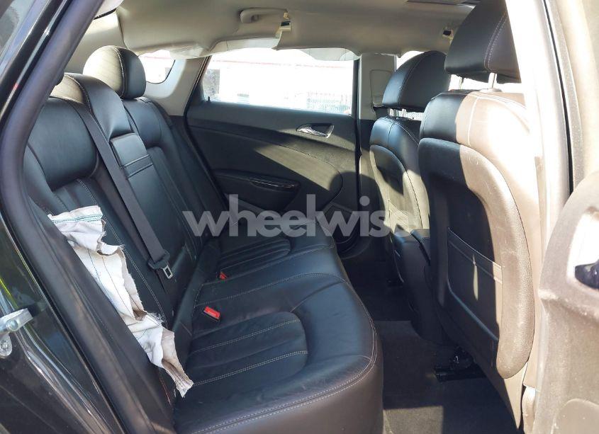 Photo 8 of 2014 Buick Verano LEATHER GROUP (VIN 1G4PS5SK8E4209003)