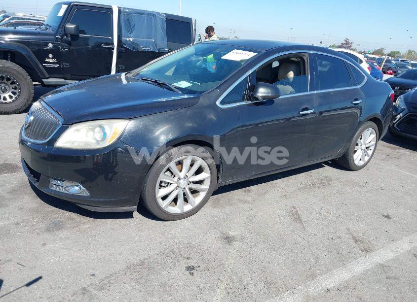 Photo 2 of 2014 Buick Verano LEATHER GROUP (VIN 1G4PS5SK8E4228277)