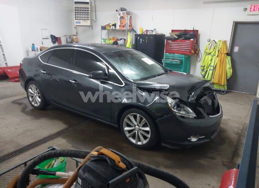 2015 Buick Verano LEATHER GROUP (VIN 1G4PS5SK8F4189868) main photo
