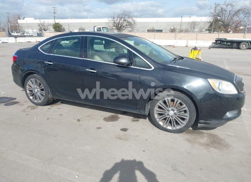 2014 Buick Verano LEATHER GROUP (VIN 1G4PS5SK9E4153413) main photo