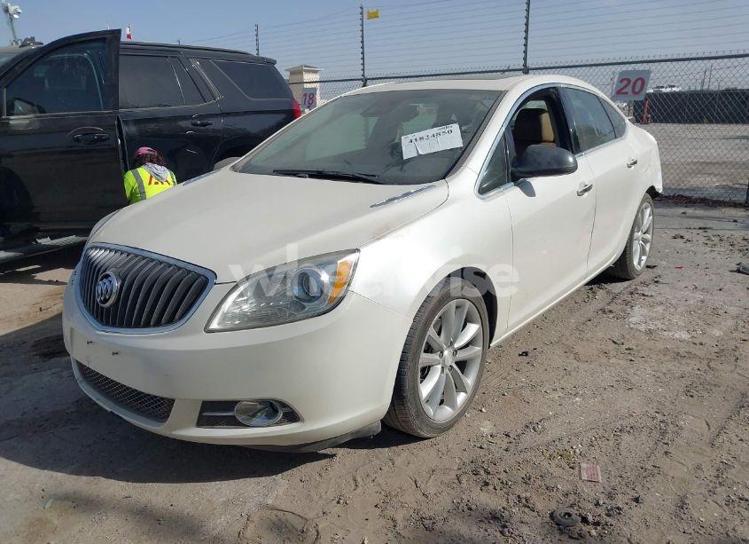 Photo 2 of 2014 Buick Verano LEATHER GROUP (VIN 1G4PS5SKXE4181334)