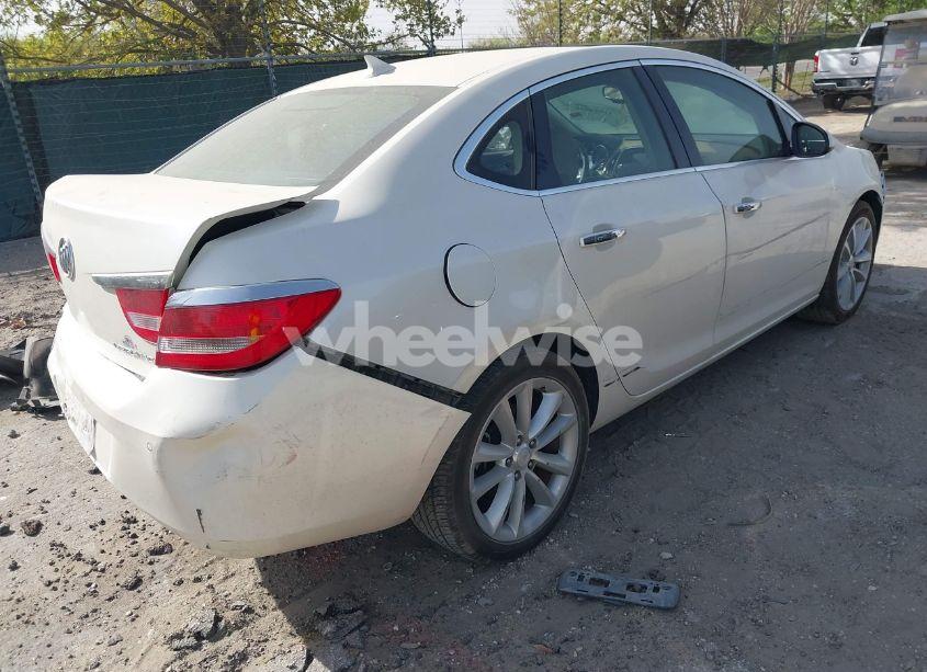 Photo 4 of 2014 Buick Verano LEATHER GROUP (VIN 1G4PS5SKXE4181334)