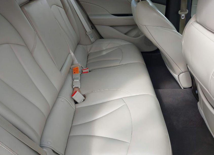 Photo 8 of 2017 Buick Lacrosse PREFERRED (VIN 1G4ZN5SS1HU156116)