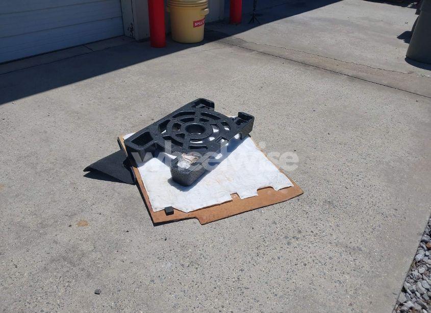 Photo 12 of 2017 Buick Lacrosse ESSENCE (VIN 1G4ZP5SS3HU191685)