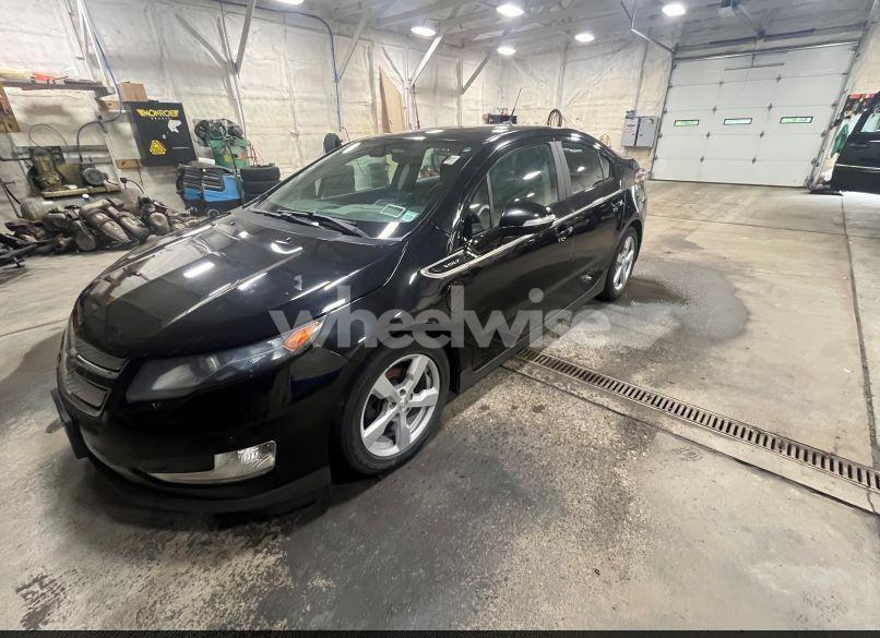 Photo 2 of 2013 Chevrolet Volt (VIN 1G6AB5RAXE0******)