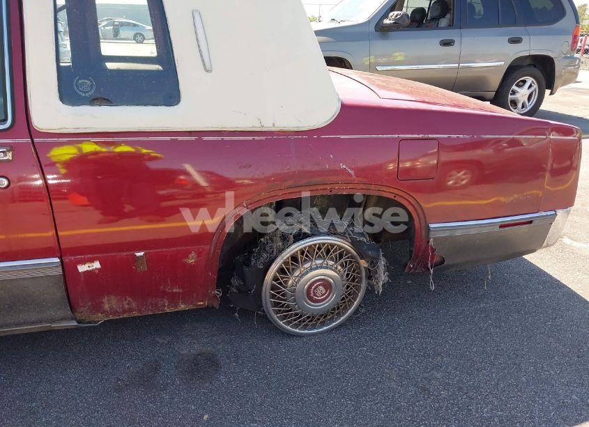 Photo 6 of 1989 Cadillac Fleetwood (VIN 1G6CB1155K4358846)