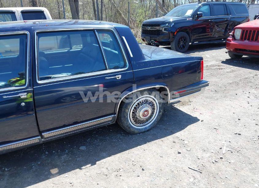 Photo 17 of 1988 Cadillac Fleetwood DELEGANCE (VIN 1G6CB5153J4265796)