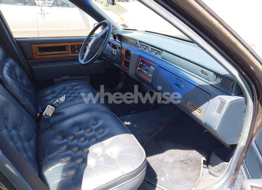 Photo 5 of 1988 Cadillac Fleetwood DELEGANCE (VIN 1G6CB5153J4265796)