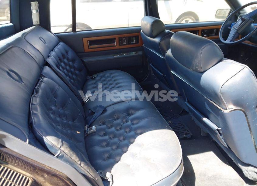 Photo 8 of 1988 Cadillac Fleetwood DELEGANCE (VIN 1G6CB5153J4265796)