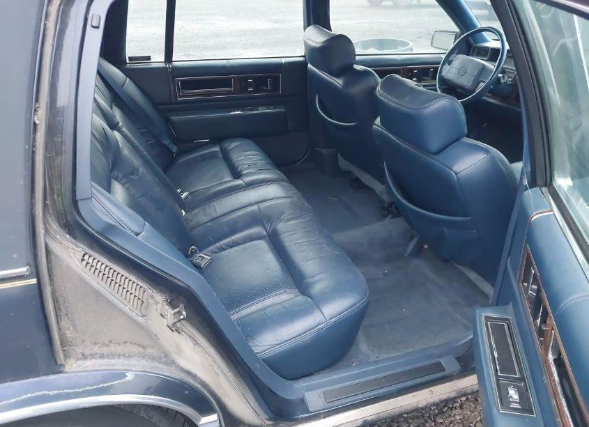 Photo 8 of 1993 Cadillac Deville N/A (VIN 1G6CD53B2P4303332)