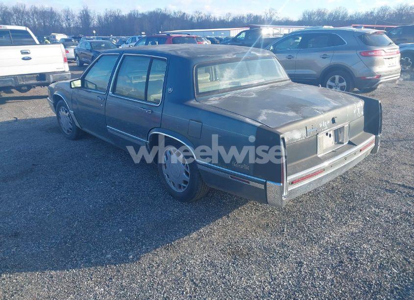Photo 3 of 1993 Cadillac Deville N/A (VIN 1G6CD53B5P4261285)